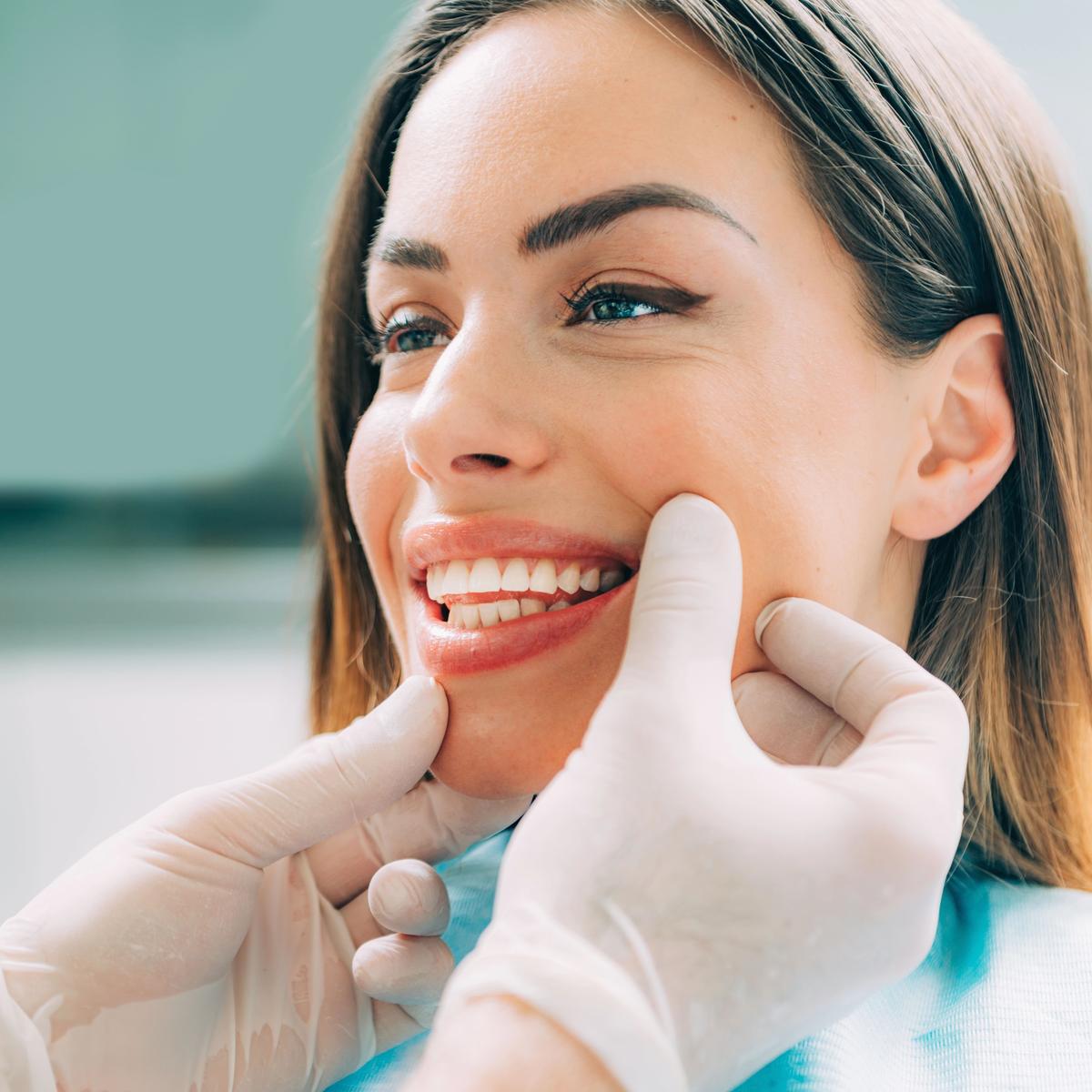 Porcelain Veneers at Oakwood Dental and Implants